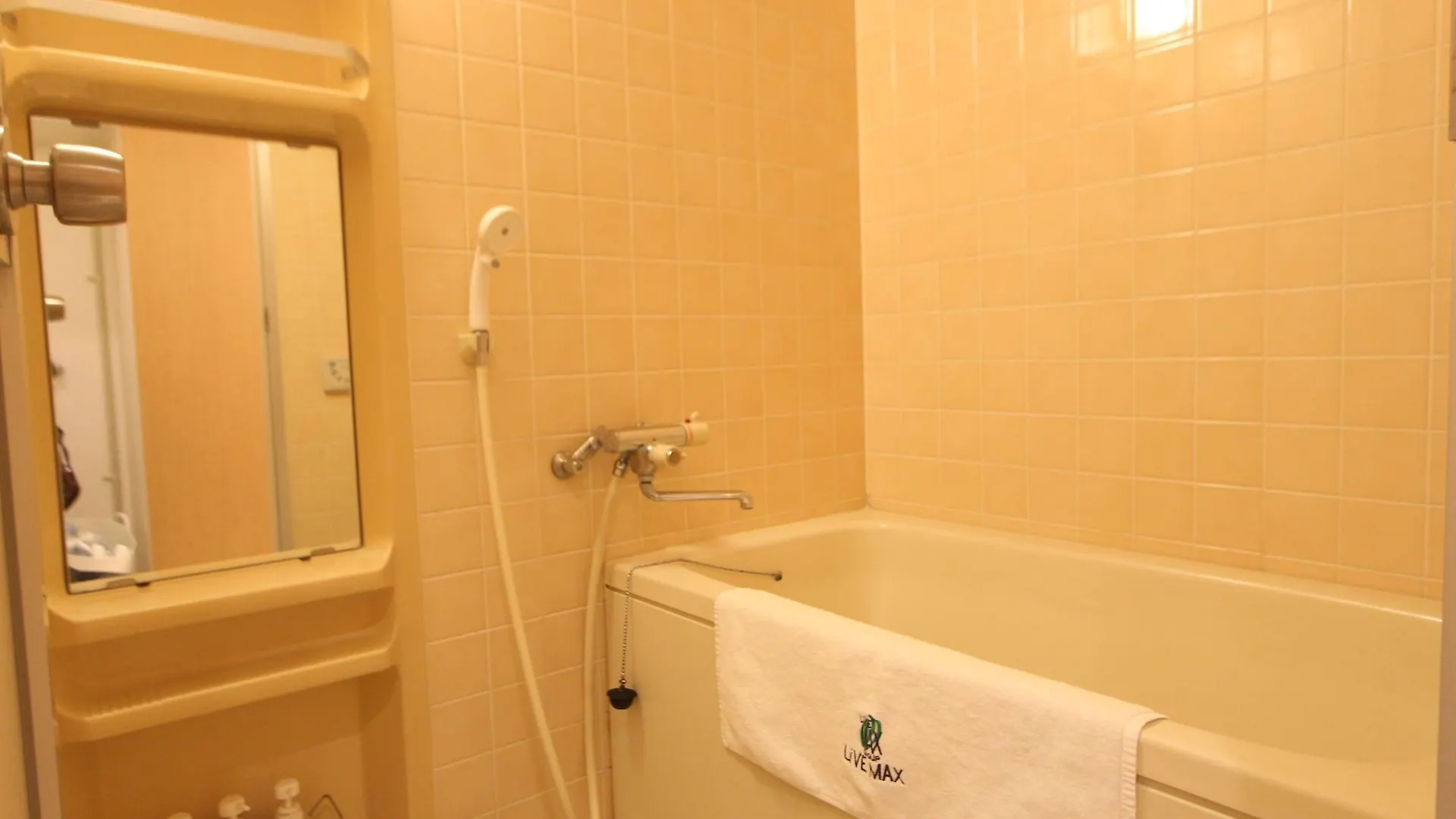 Hotel Livemax Budget Korakuen Tokyo Japan